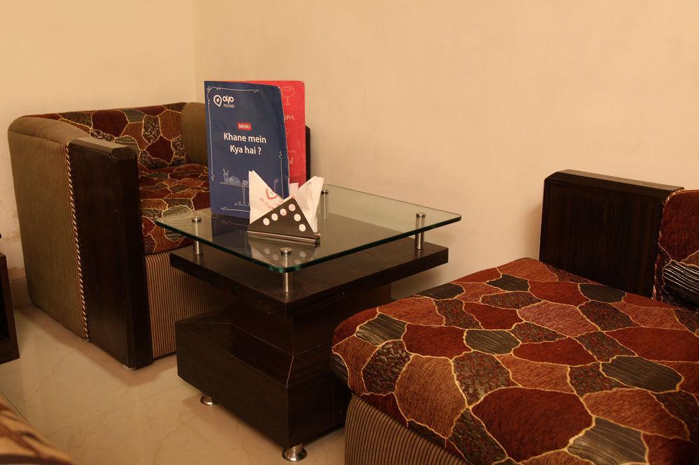 Oyo 905 Galaxy View Hotel อัลลอฮาบาด ภายนอก รูปภาพ