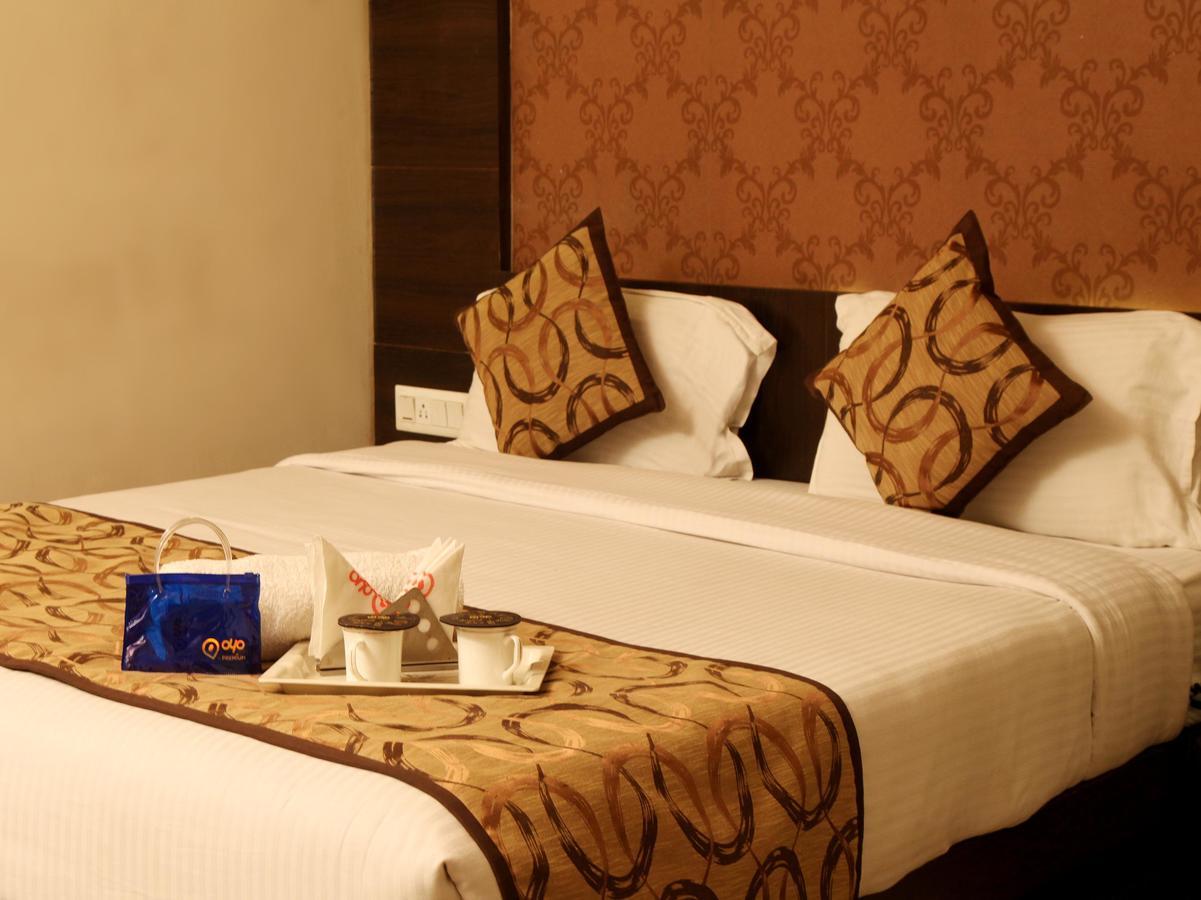 Oyo 905 Galaxy View Hotel อัลลอฮาบาด ภายนอก รูปภาพ