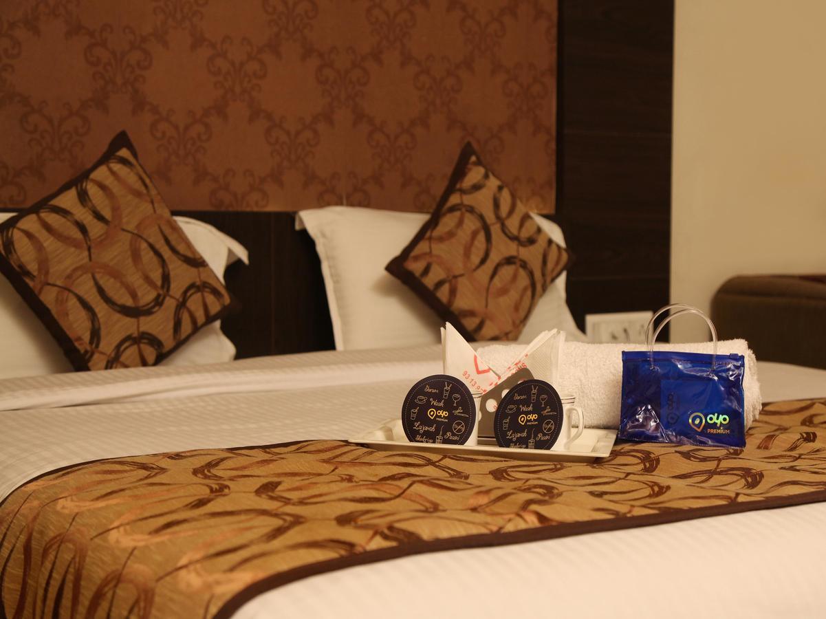Oyo 905 Galaxy View Hotel อัลลอฮาบาด ภายนอก รูปภาพ